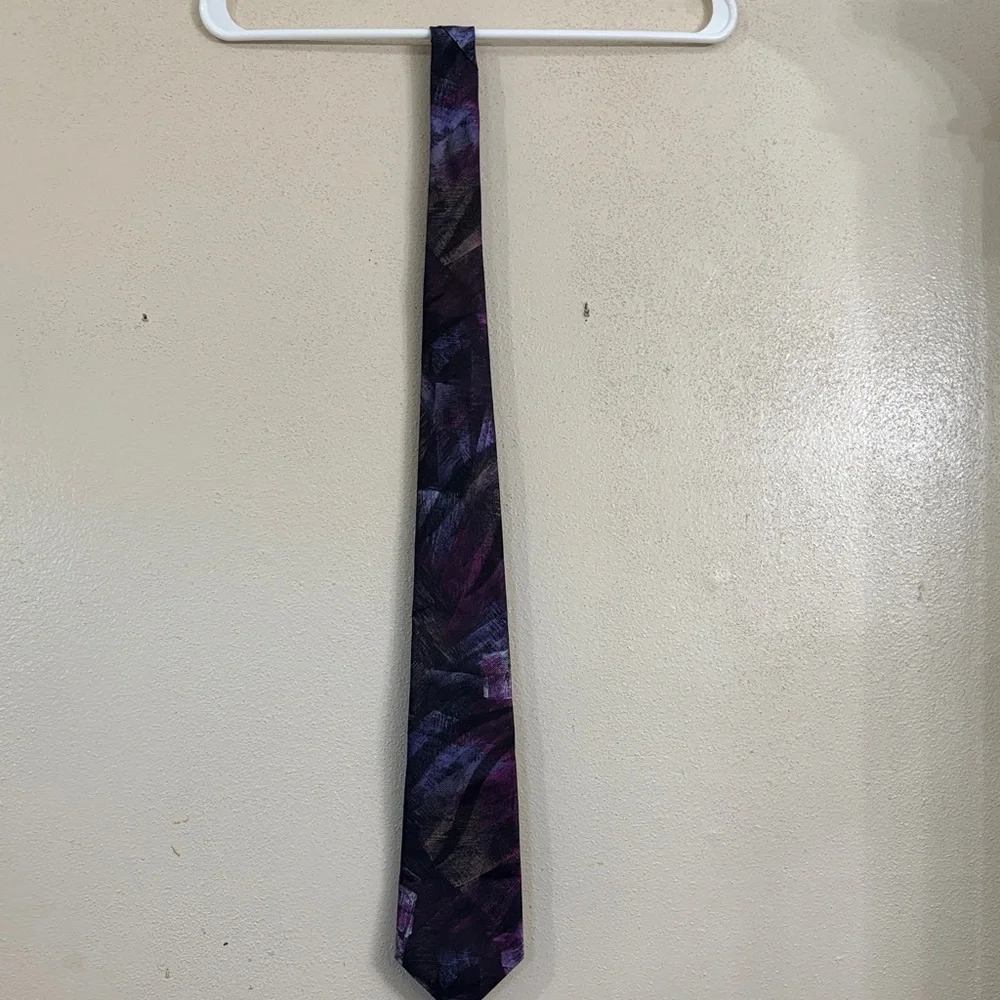 Don Loper Elegant Purple Tie for Men